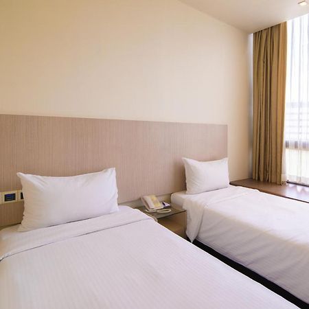 Aqueen Hotel Lavender Singapore Buitenkant foto