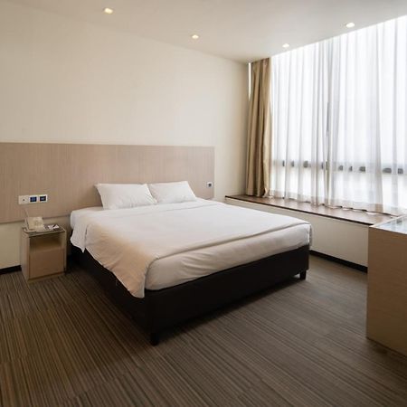 Aqueen Hotel Lavender Singapore Buitenkant foto