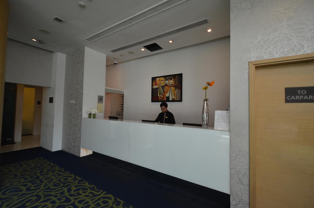 Aqueen Hotel Lavender Singapore Buitenkant foto