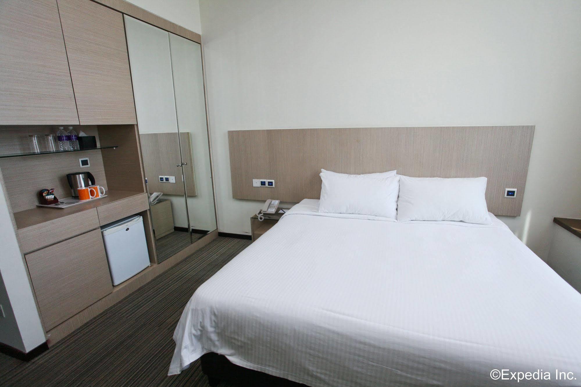 Aqueen Hotel Lavender Singapore Buitenkant foto